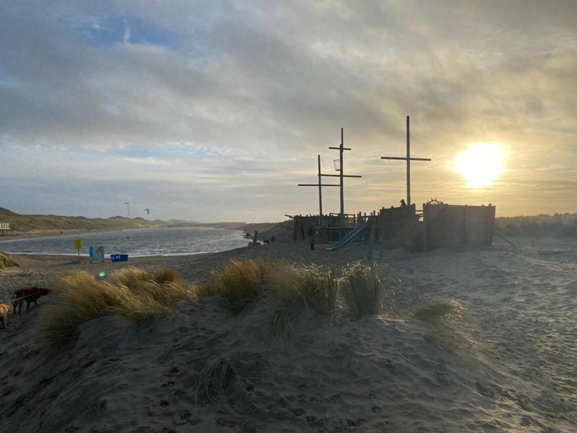N 9Strandnahes, Hunde-Familienfreundliches Ferienhaus Callantsoog Luaran gambar